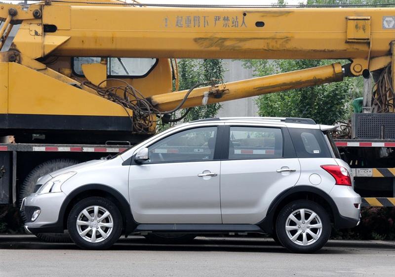 长城汽车 炫丽 2010款 CROSS 1.5L 冠军版