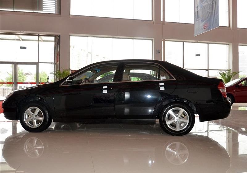 比亚迪F6  2011款 黄金版 1.8L MT尊享型