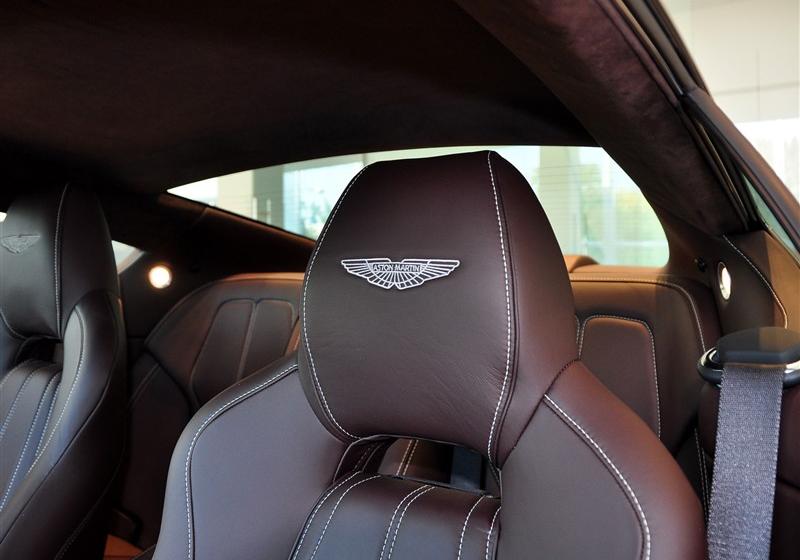 阿斯顿·马丁 Virage 2012款 6.0 Coupe
