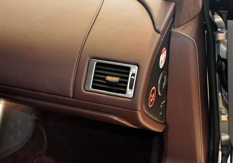 阿斯顿·马丁 Virage 2012款 6.0 Coupe