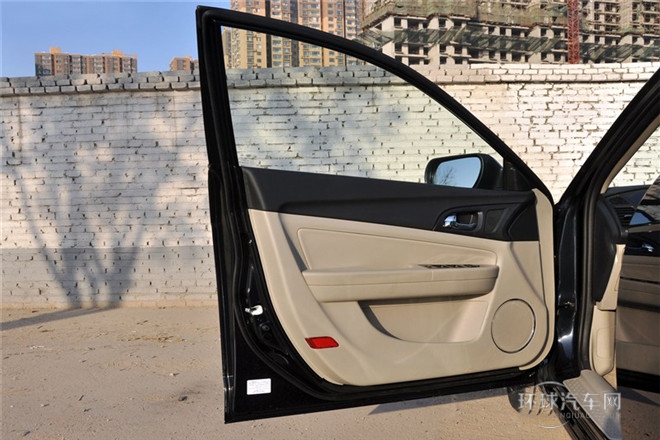 2013款 1.6L AT豪华型