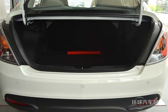 2013款1.6L自动ESP 豪华版