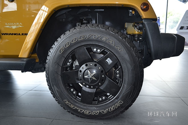 2013款 3.6L 两门版 Sahara