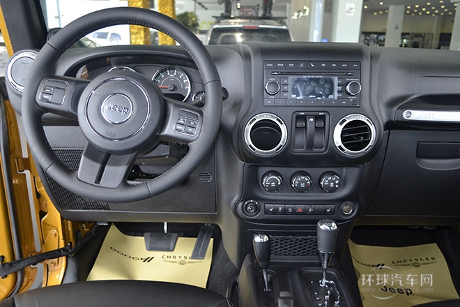 2013款 3.6L 两门版 Sahara