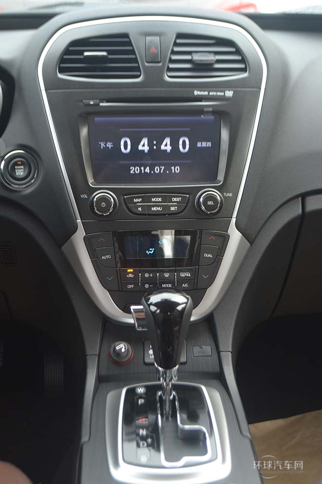 2013款 1.8T 自动四驱至尊版