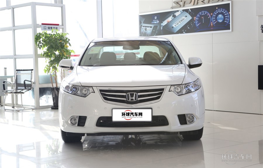 2013款 2.0L 尊贵版