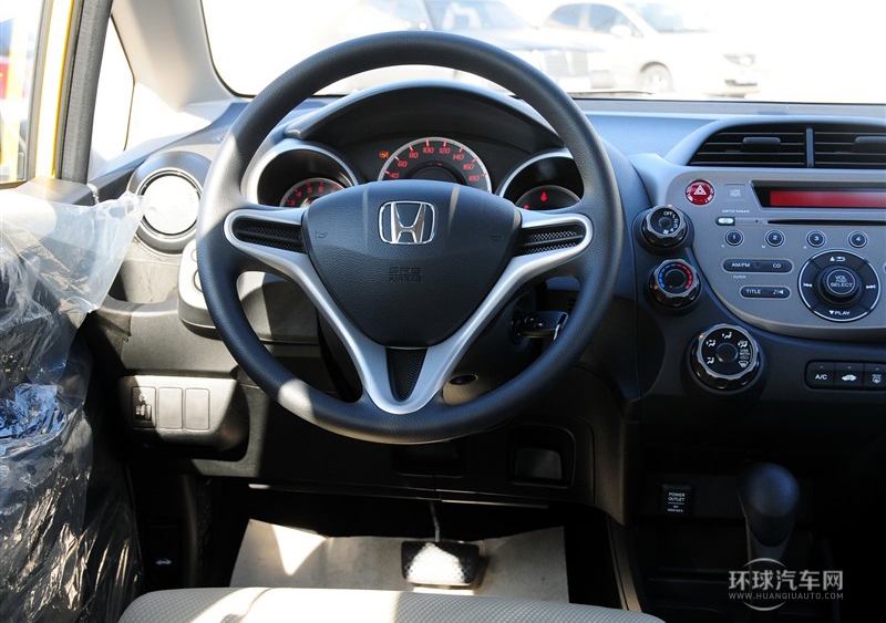 2011款 1.5L 自动豪华版