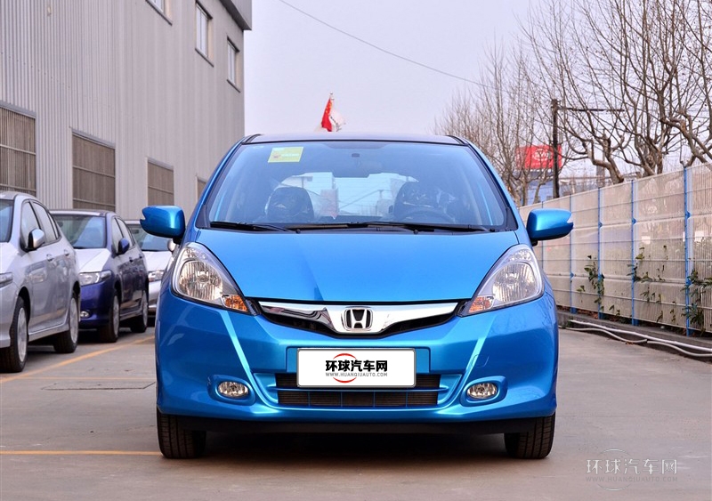 2011款 1.5L 自动全景天窗版