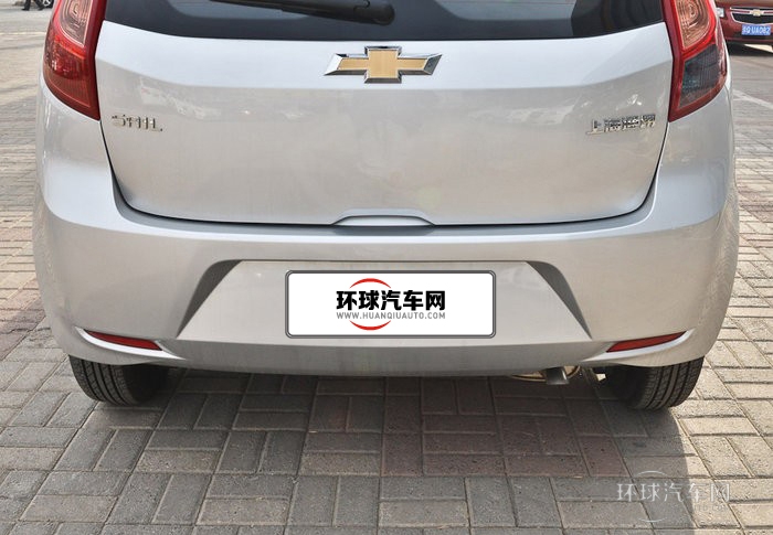2013款 两厢 1.2L 手动温馨版