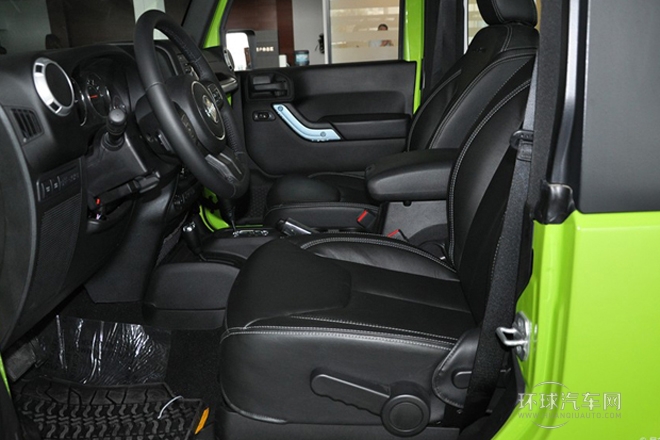 2014款 3.6L 龙腾典藏版