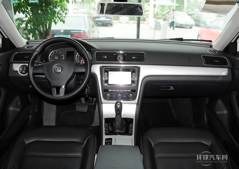 2014款 1.8TSI DSG尊荣导航版