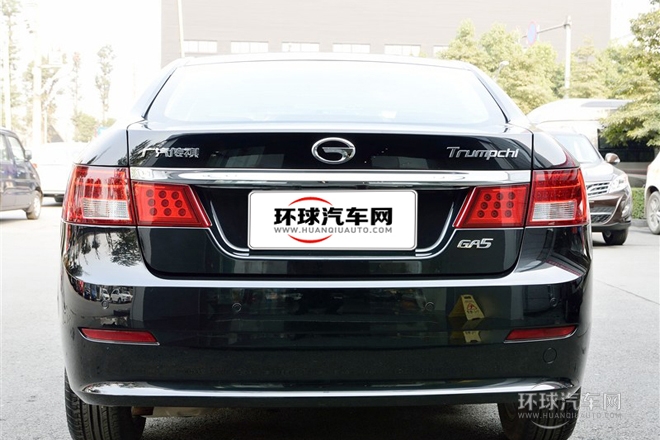 2013款 2.0L 自动豪华版