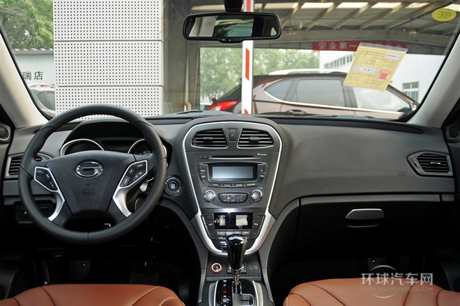 2013款 1.8T 自动四驱尊贵版