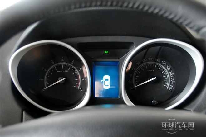 2013款 2.0L 自动两驱浅内特别版