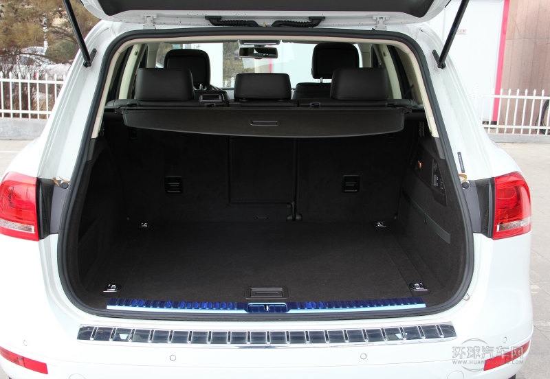 2013款 3.6L V6 越野增强豪华型