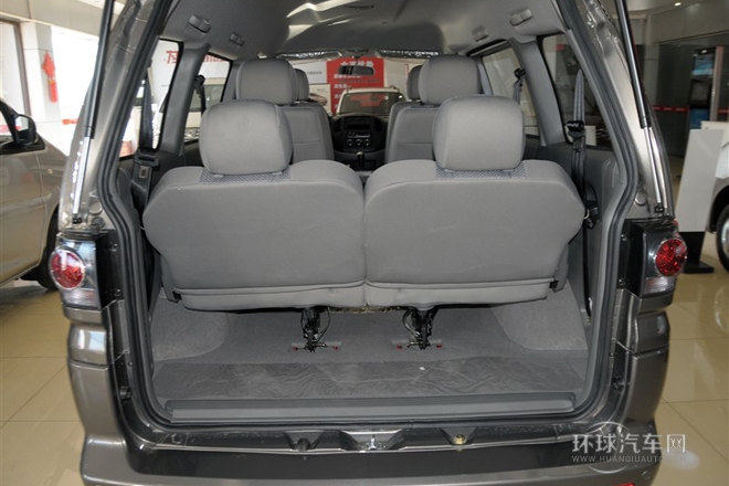 2014款 M3 1.6L 7座舒适型