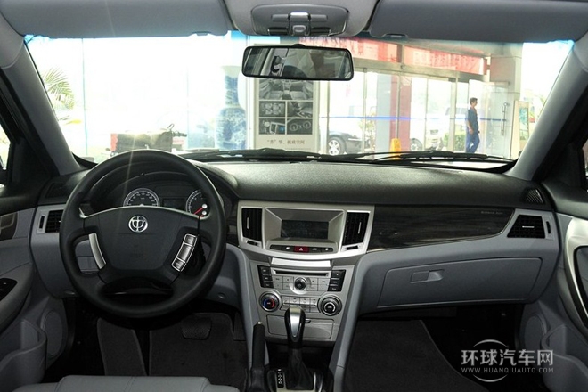 2011款 1.8L 自动豪华型