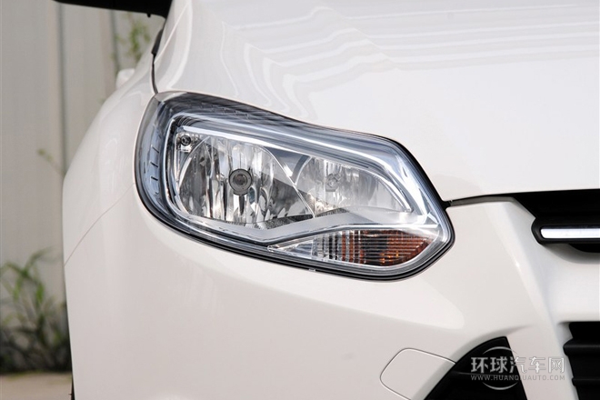 2012款 三厢 1.6L AT舒适型