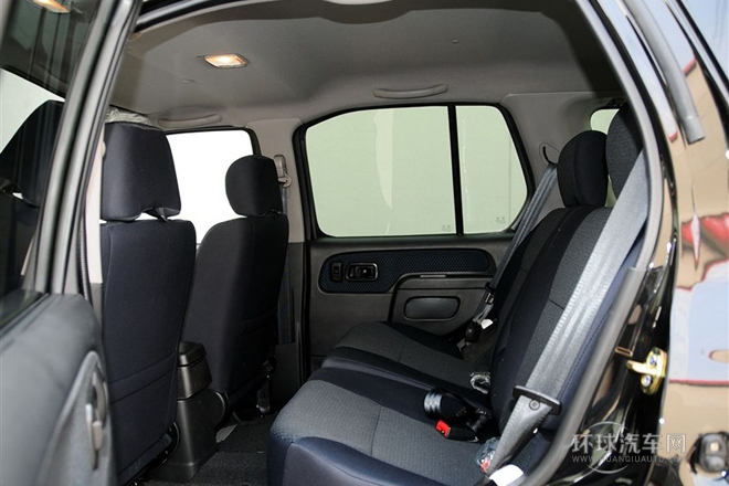 2013款 2.4L 两驱标准型 国IV