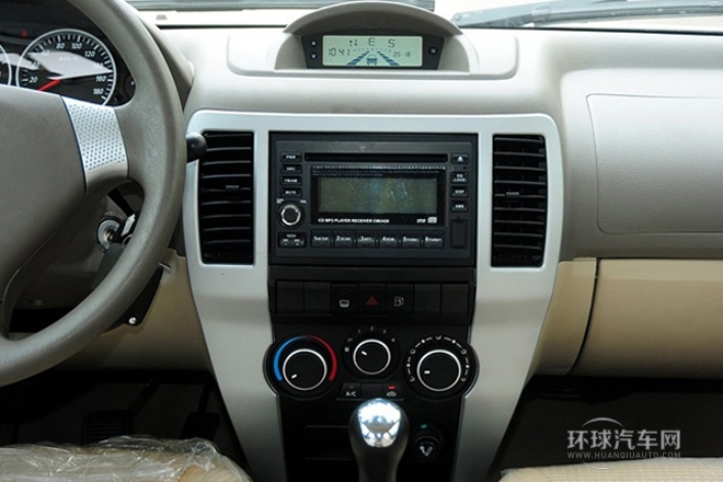 2012款 2.4L 手动两驱舒适型
