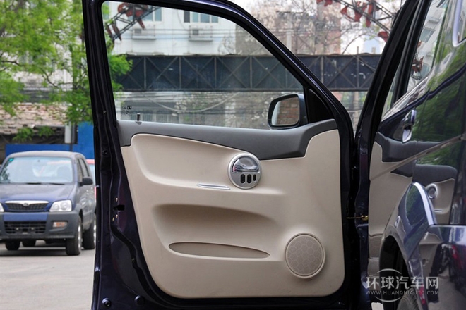 2010款 1.3L 手动标准型