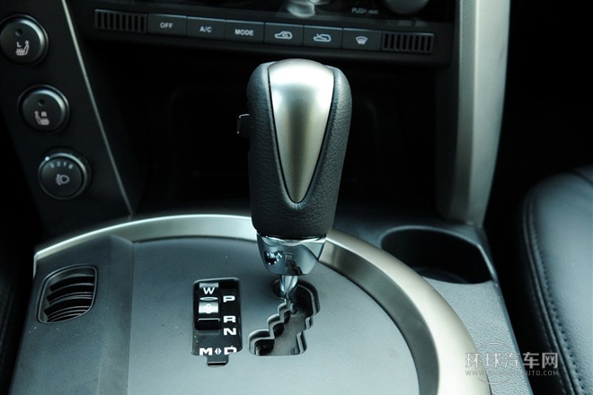 2011款 2.0T 四驱豪华导航版