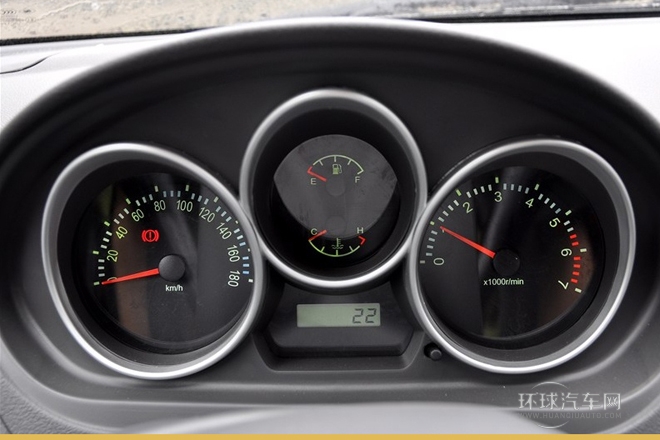 2012款 CROSS 1.3L 手动豪华型