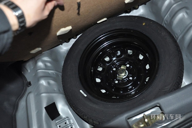 2012款 N3 1.0L 两厢实用型