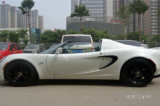 2011款 1.8L R标准版