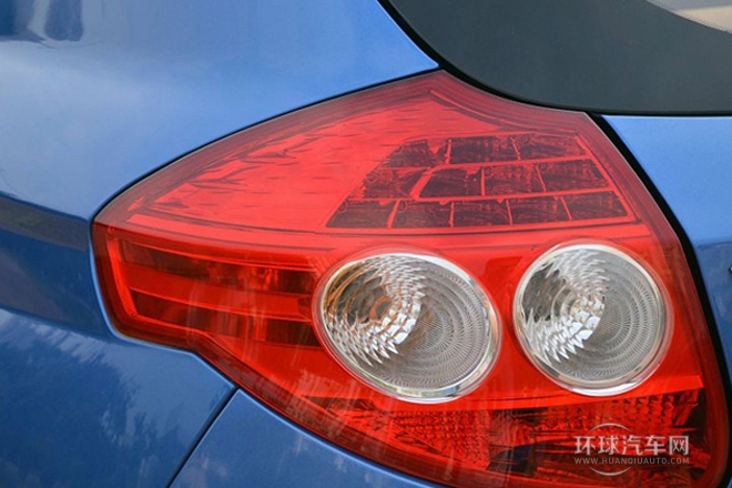 2010款 1.5L 自动豪华型