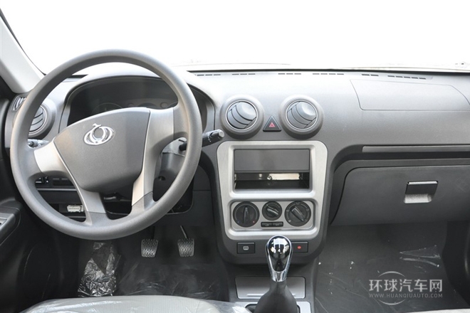 2012款 1.0L 手动进取型