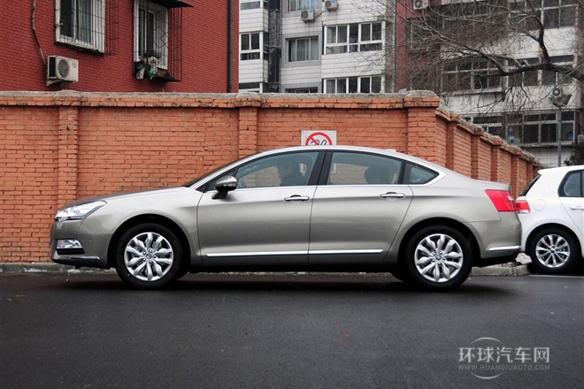 2014款 2.3L 自动豪华型
