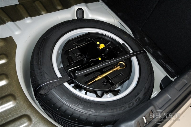 2014款 2.3L 自动豪华型
