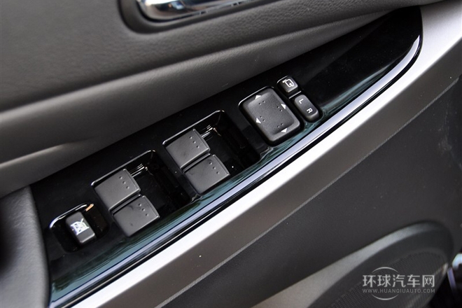 2011款 2.5L 豪华型