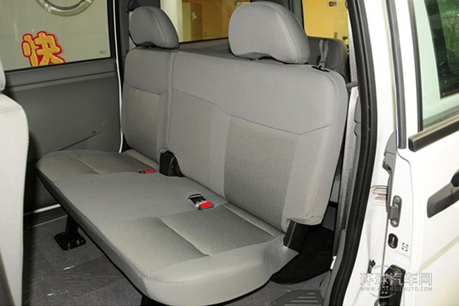 2011款 1.6L 手动实用型7座