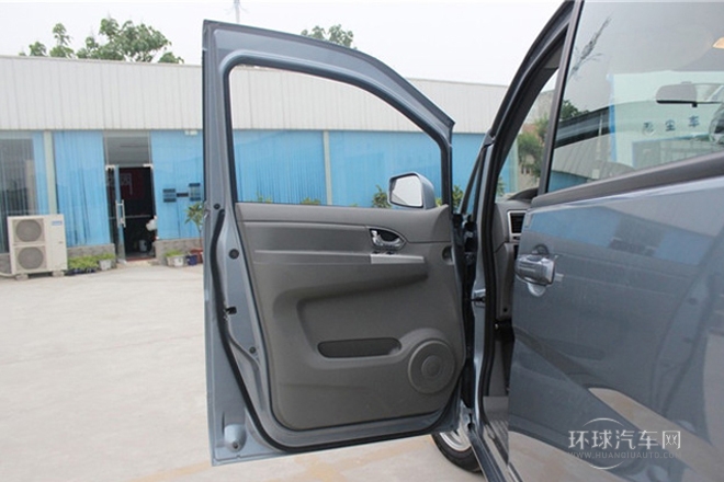 2011款 1.6L 手动豪华型7座