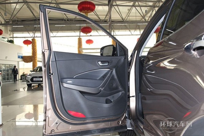 2013款 2.2T 四驱尊享版 7座