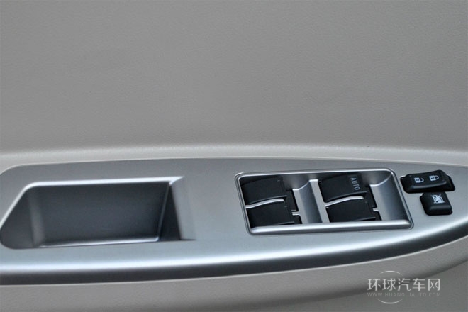2012款 1.8L CVT豪华型
