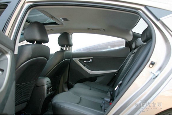 2013款 1.6L 自动尊贵型