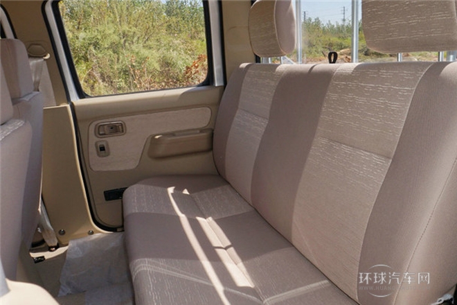 2013款 2.5T柴油四驱豪华型ZD25TCR
