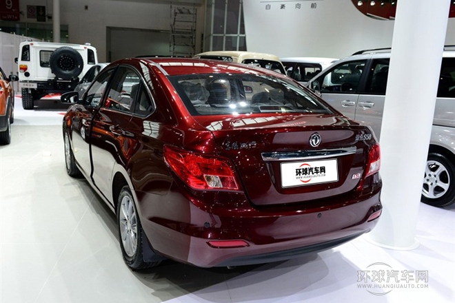 2014款 1.5L 手动尊贵型