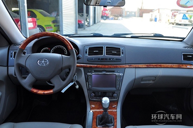 2012款 2.0L 手动豪华型