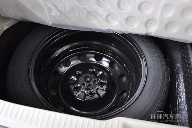 2013款 2.4L 自动豪华型