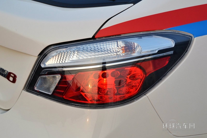 2013款 掀背 1.8L 自动精英版