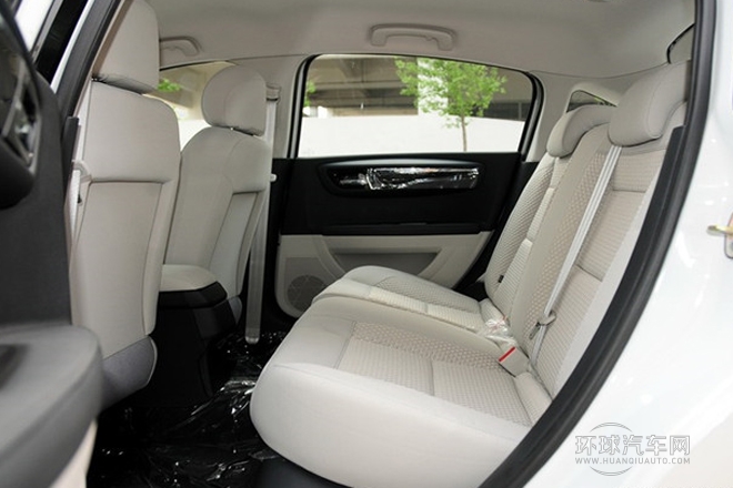 2013款 两厢 1.6L 自动乐尚型