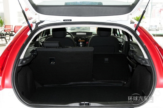 2013款 两厢 1.6L 手动乐尚型