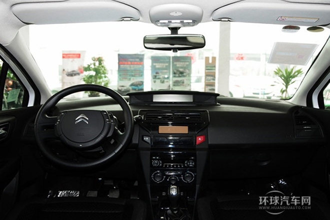 2013款 两厢 1.6L 手动乐尚型
