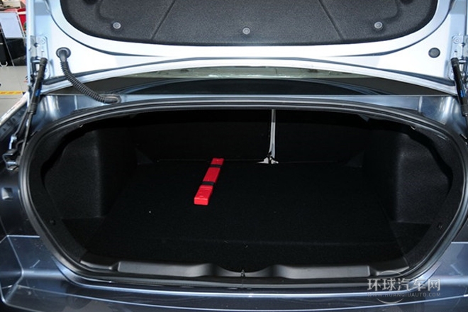 2013款 三厢 1.6L 自动品尚型