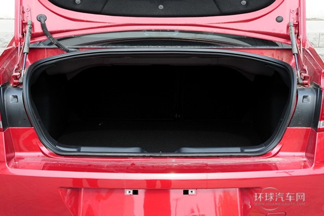 2013款 三厢 1.6L 手动品尚型
