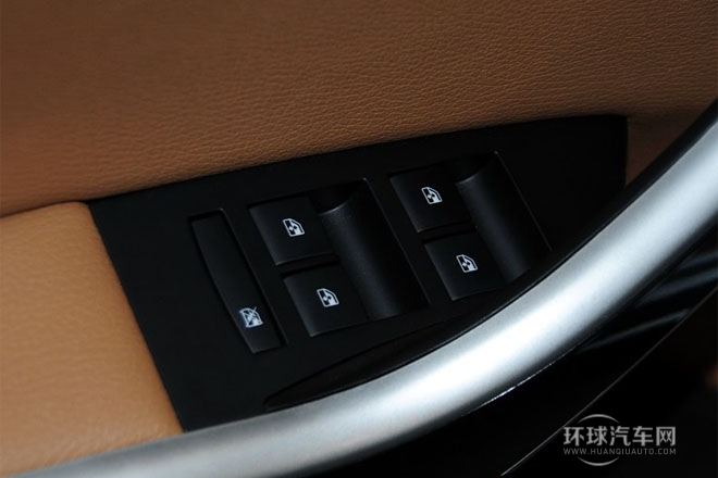 2013款 1.8L 自动 时尚型